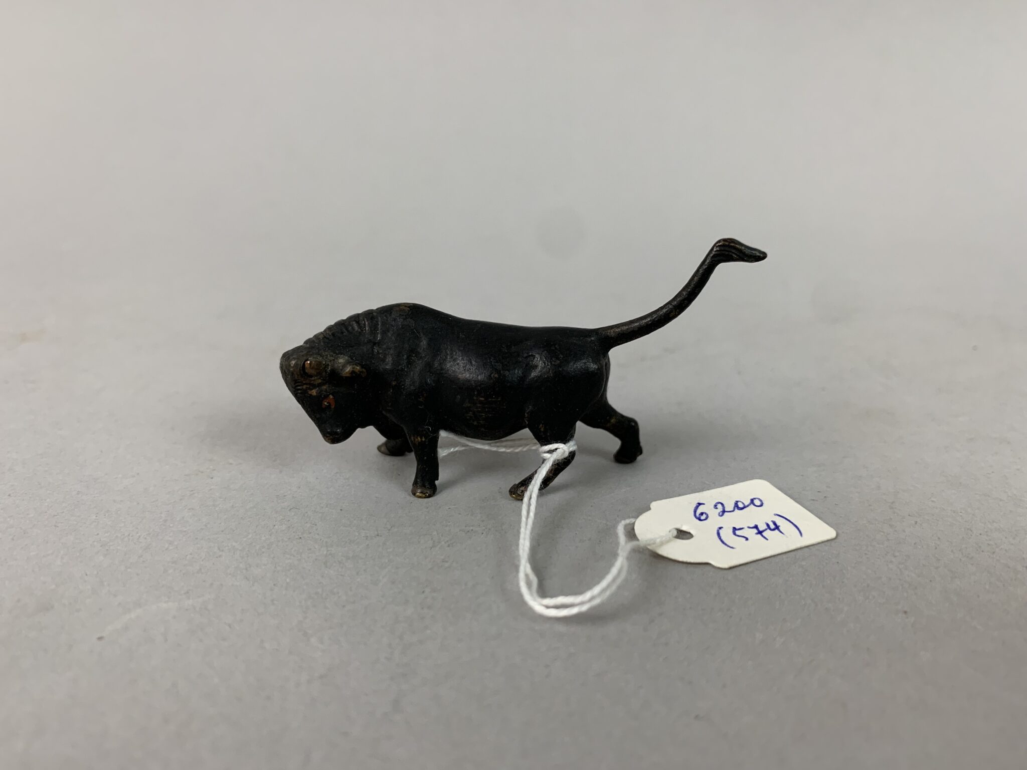 Lot 304