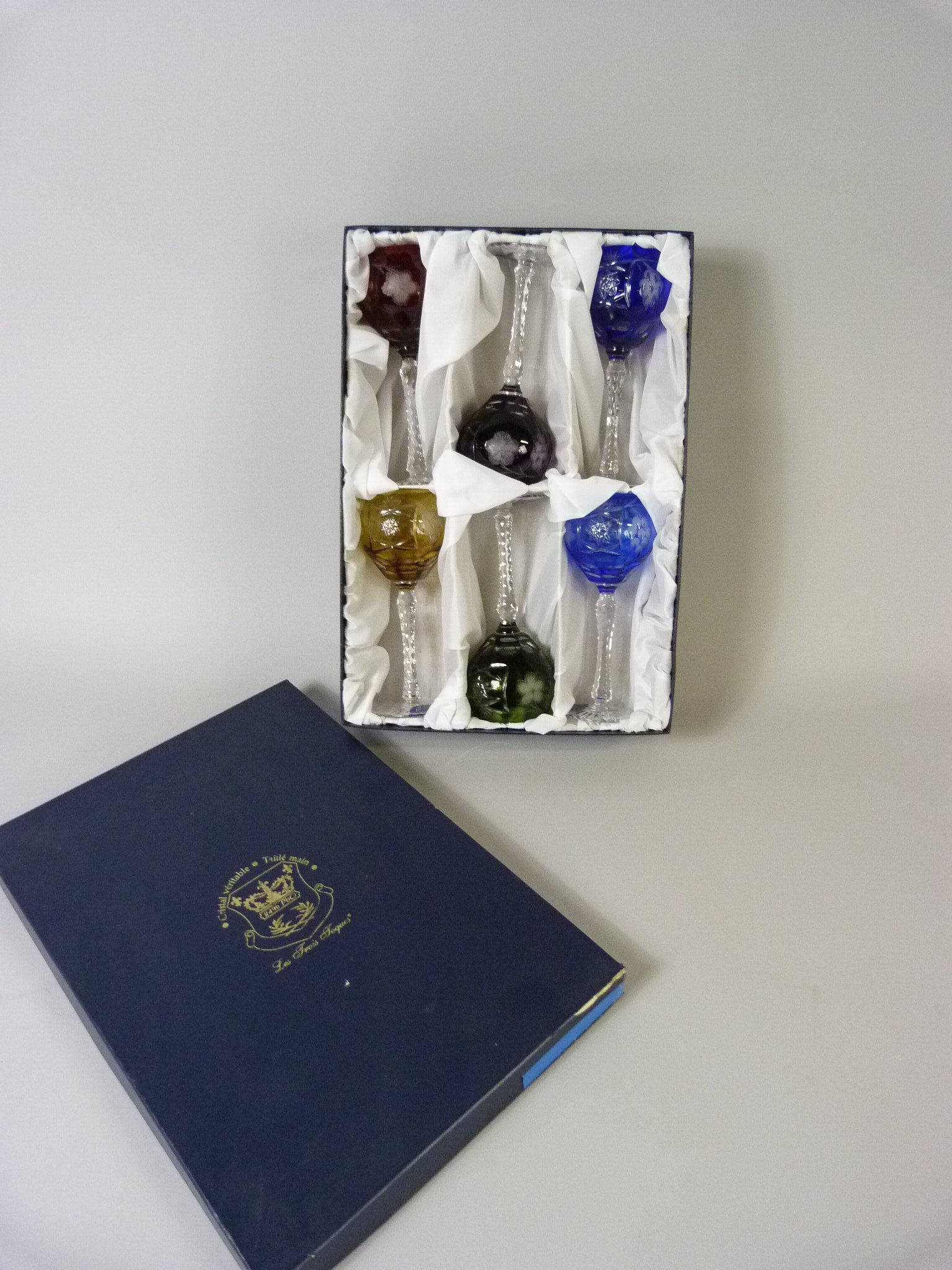Lot 195